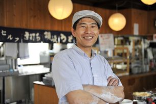 清水屋店主・清水睦夫さん